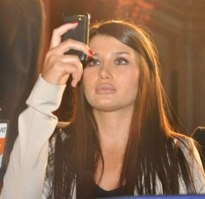 EBA: Am discutat serios cu tata despre candidatura la PE, nu mi-a impus nimic. Prefer să ajut PMP